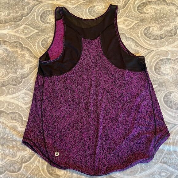 Lululemon Sculpt Tank II
Circuit Aurora Black / Black - Picture 5 of 6